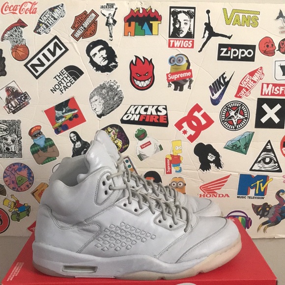 Air Jordan 5 Pure Platinum - Picture 2 of 4